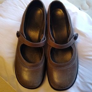 Dansko size 41 Mary Jane's